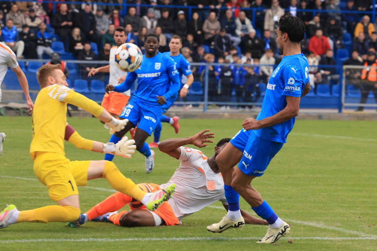 „Am vrut să dau ceasul înapoi”