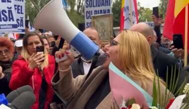 ”Domnul procuror, îi cam tremurau mâinile și își freca barba” / Șefa pro-rusă cu discurs antisemit a partidului extremist SOS este acuzată de 11 infracțiuni / Procurorii au cerut ridicarea imunității