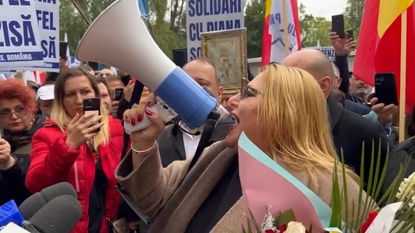 ”Domnul procuror, îi cam tremurau mâinile și își freca barba” / Șefa pro-rusă cu discurs antisemit a partidului extremist SOS este acuzată de 11 infracțiuni / Procurorii au cerut ridicarea imunității