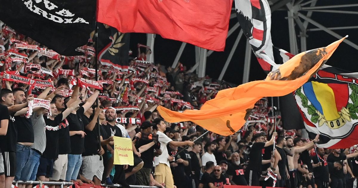 Scene amuzante la Mioveni / VIDEO. Ce a strigat galeria lui Dinamo către propriii jucători