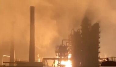 Explozie uriașă la rafinăria rusească din Riazan. Posibil atac cu drone ucrainene