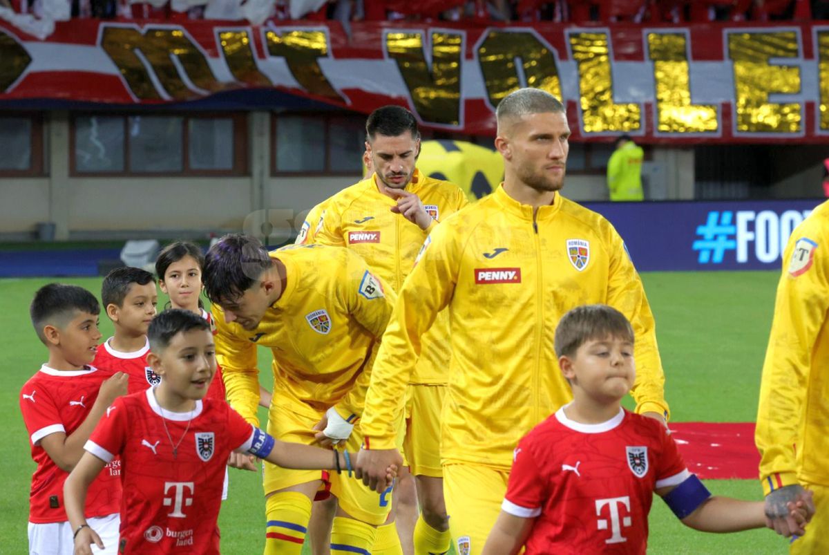 Cine transmite la TV meciul România