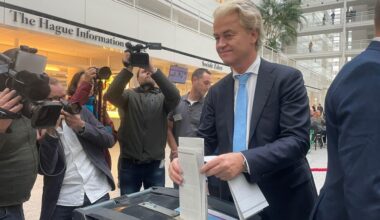 Cine sunt principalii actori și marea miză a alegerilor din Olanda / Ce șanse are extremistul Wilders / Cum s-a fragmentat viața politică: 27 de partide aliniate la start, între care un partid pentru animale, unul pentru persoane de peste 50 de ani și altul pentru sport