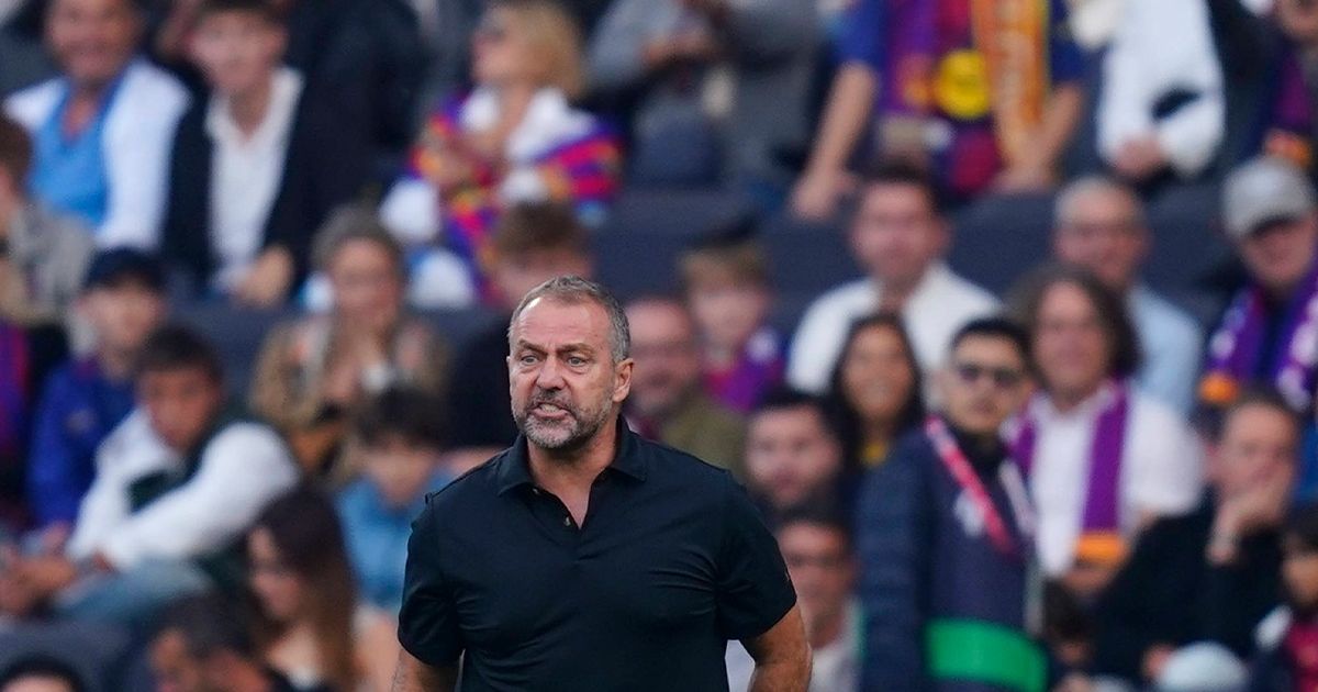 Furia lui Flick l-a exclus din El Clasico! FOTO. Antrenorul Barcelonei a fost eliminat cu Girona și a făcut gesturi obscene. Cum s-a apărat