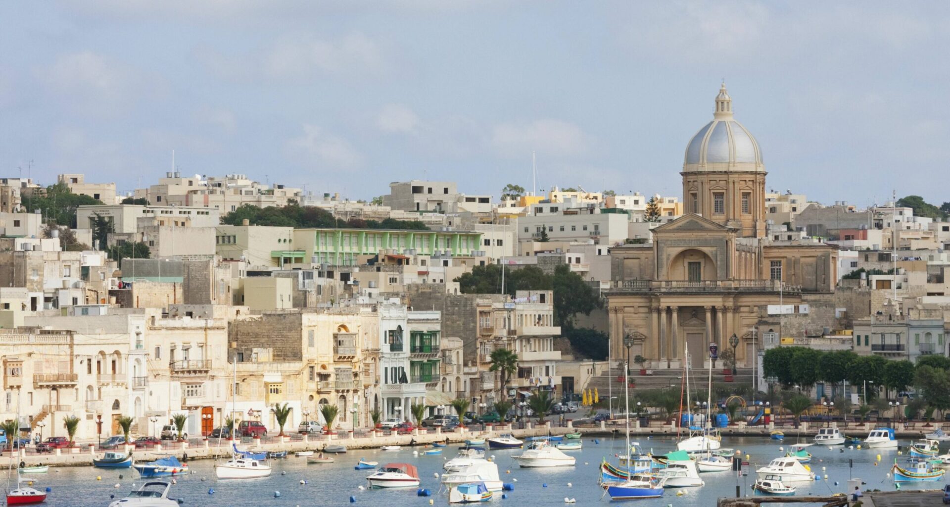 O țară europeană reduce taxele pentru familii, încercând să oprească declinul demografic