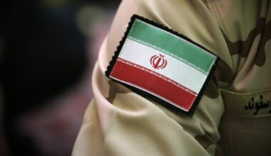 Hamas acceptă să predea armele unui comitet egipteano-palestinian, dar respinge administrarea internațională și prezența lui Tony Blair