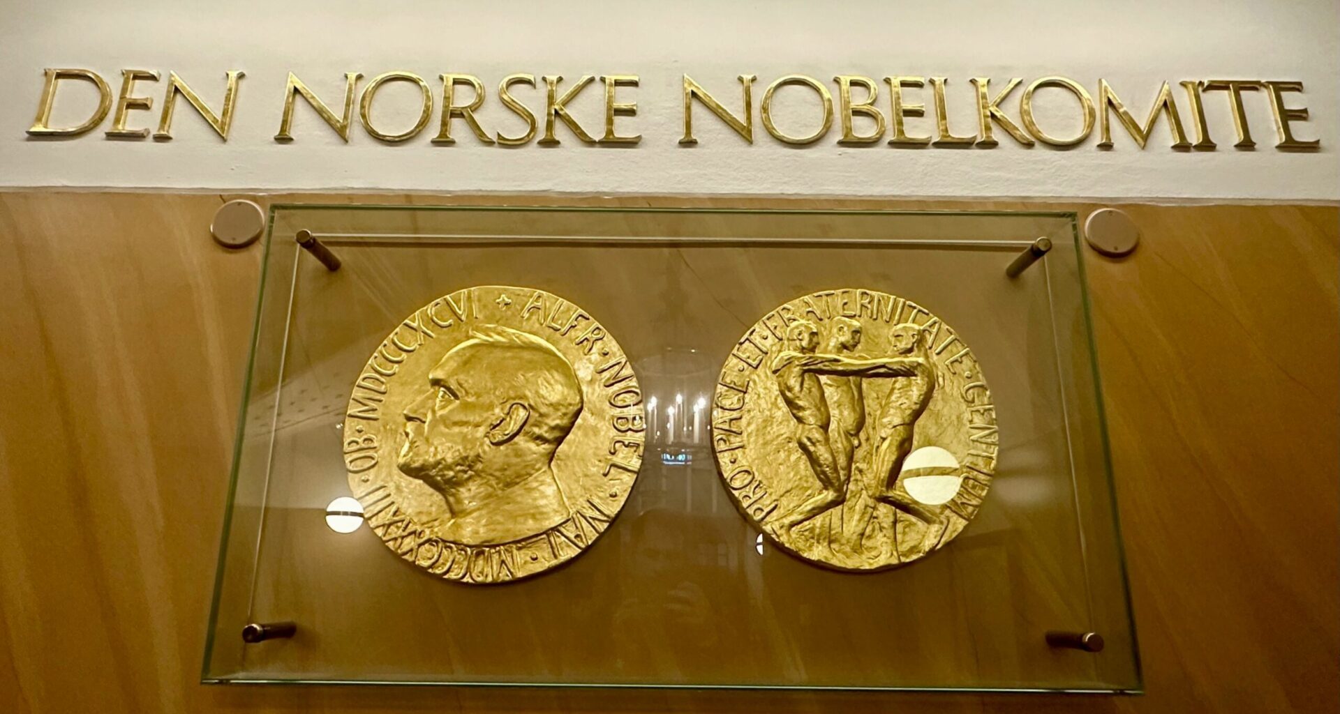 Efectele acordării premiului Nobel pentru Pace. Venezuela își închide ambasada din Norvegia