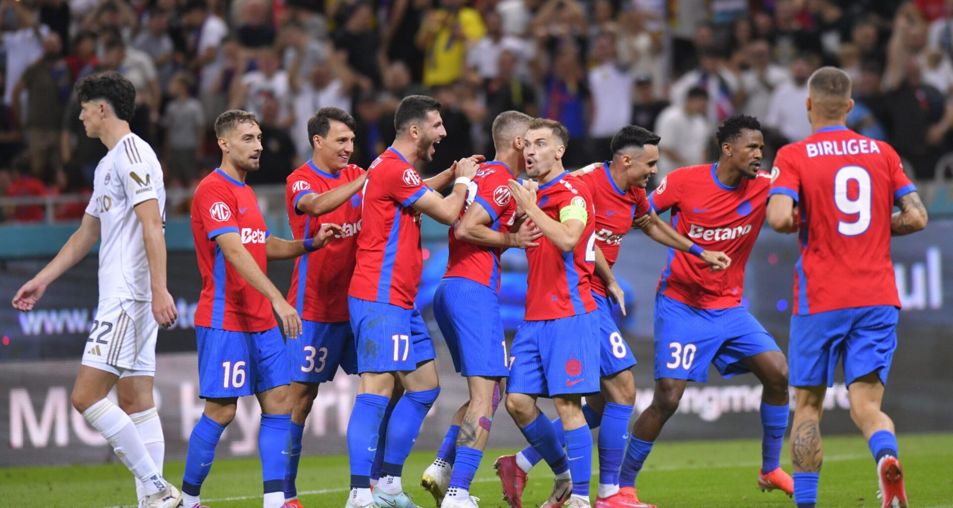 FCSB a făcut lista neagră: "N-au ce căuta în echipă"