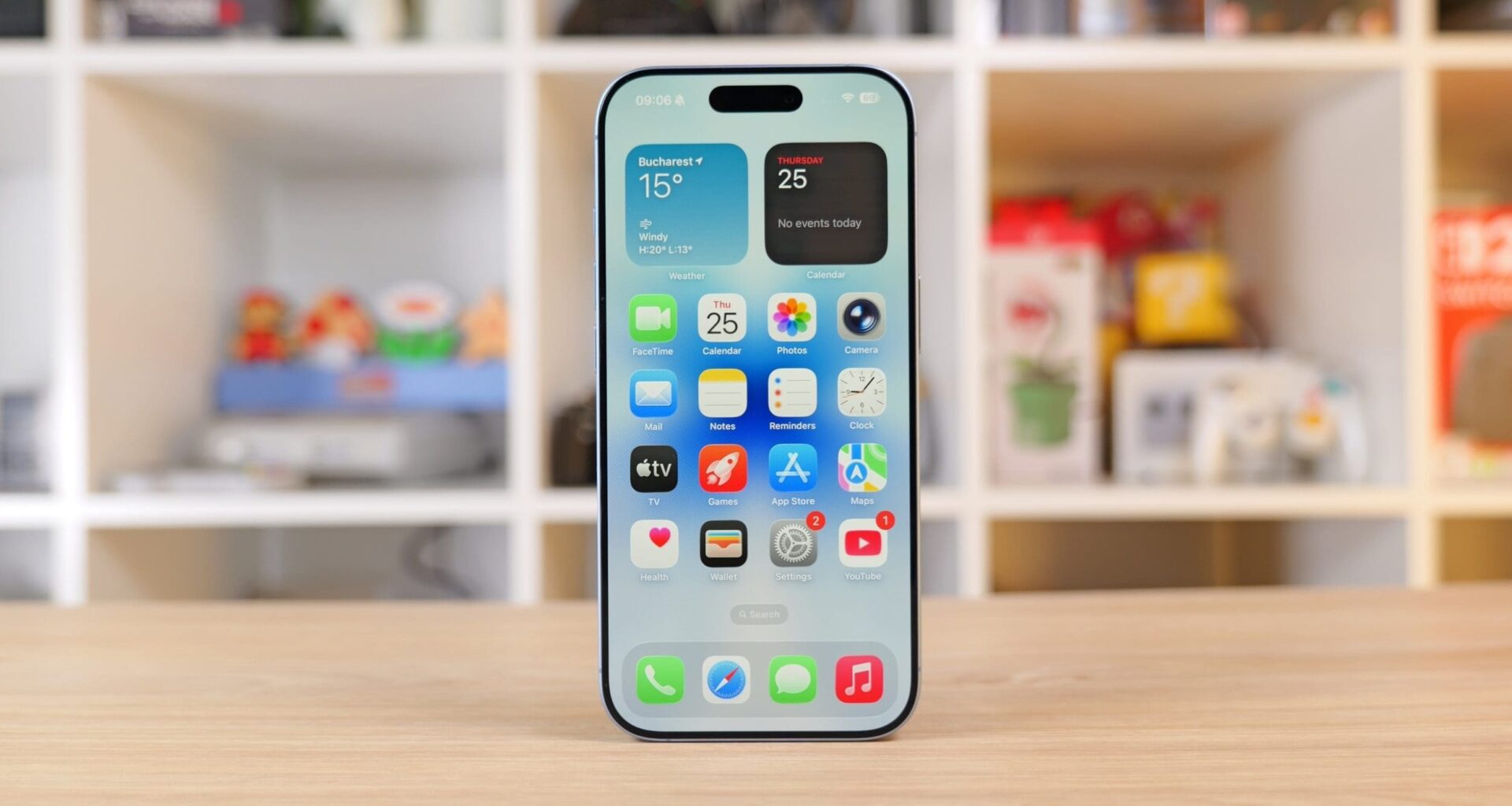 Ecranul iPhone 17 este cu 42% mai ieftin decât pe Pro, deși oferă performanță similară