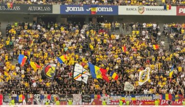 imagine cu suporterii/fani de la meciul România - Cipru din preliminariile Cupei Mondiale 2026