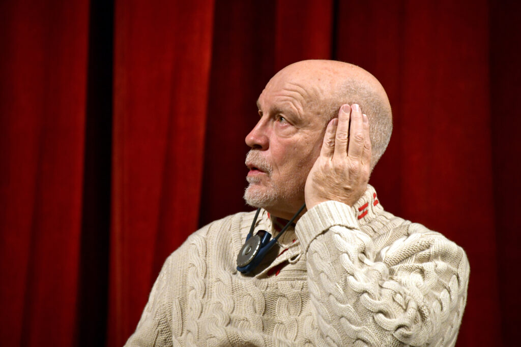 Ambasada României în SUA: John Malkovich e aproape jumătate român - o veste bună în contextul rolului său din filmul „Cravata Galbenă”