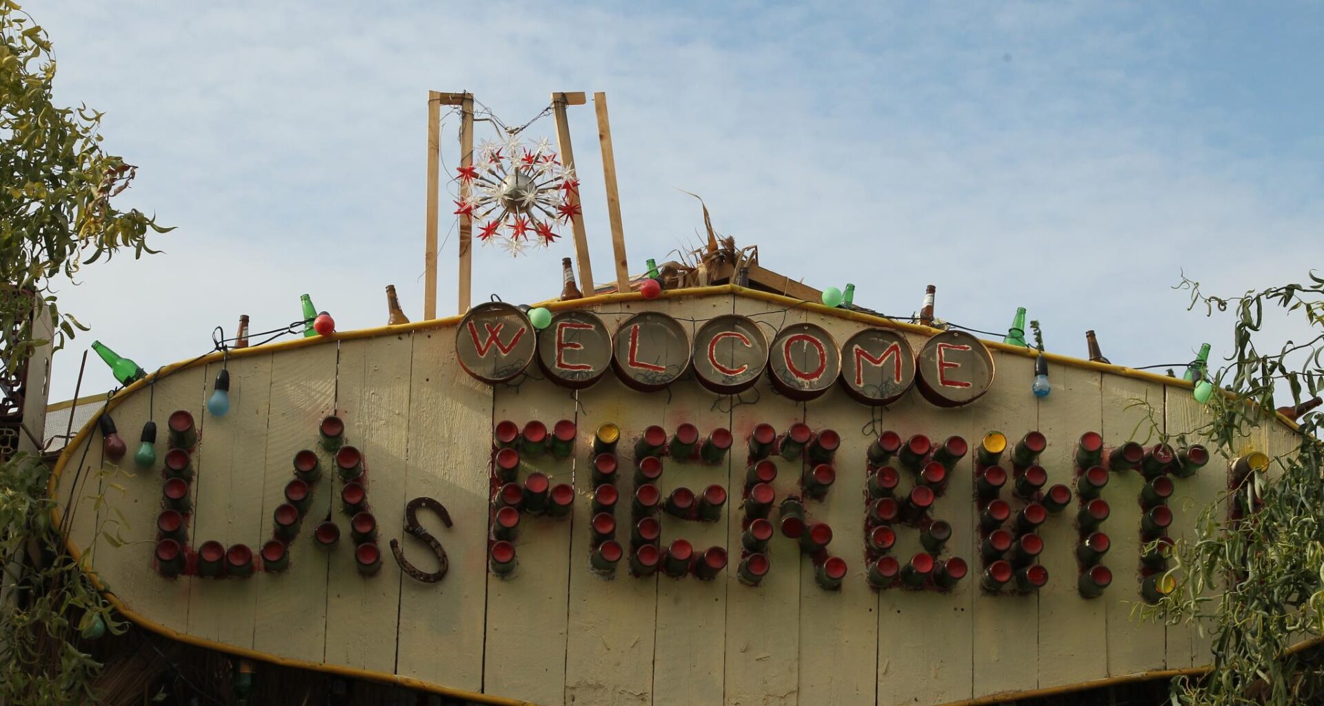 CNA s-a autosesizat după un episod din „Las Fierbinți” în care sunt menționați Bolojan și Miruță