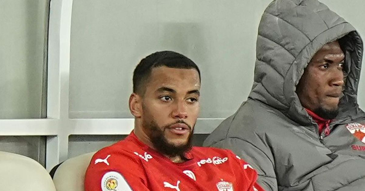 Probleme mari pentru Kopic. Maxime Sivis s-a accidentat în partida cu CS Dinamo » Ce variante au „câinii” pentru derby-ul cu CFR Cluj