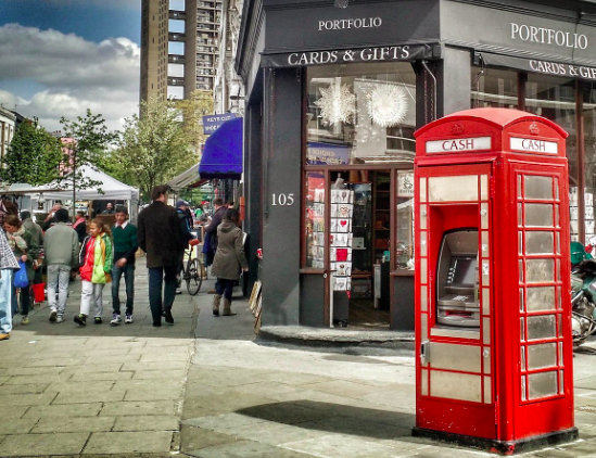 Cum și-au folosit doi români din Marea Britanie copiii pentru a fura din magazine. „Este de-a dreptul rușinos”