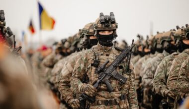 „În război pleacă toată țara”. Șeful armatei, generalul Gheorghiță Vlad, vrea să-i trimită la poligon pe români