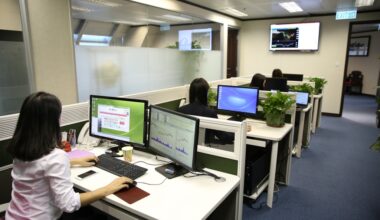 „Meseriile trecutului”. Locurile de muncă pe care inteligența artificială le amenință cel mai tare cu dispariția. Microsoft a publicat TOP 40