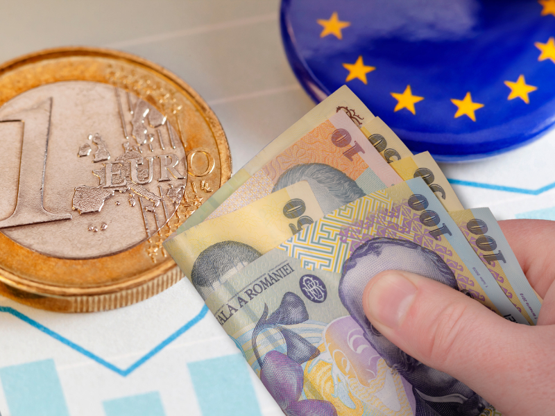 De ce a crescut brusc cursul euro-leu și cât de sus poate urca moneda unică? „Așa-zisele măsuri de reformă se reduc doar la creșteri de fiscalitate”