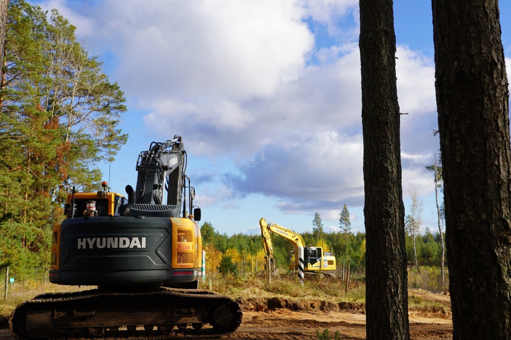 Estonia avea un drum care trecea 30 de metri prin Rusia. După ce au văzut soldați ruși pe acolo, l-au închis și acum fac rută ocolitoare