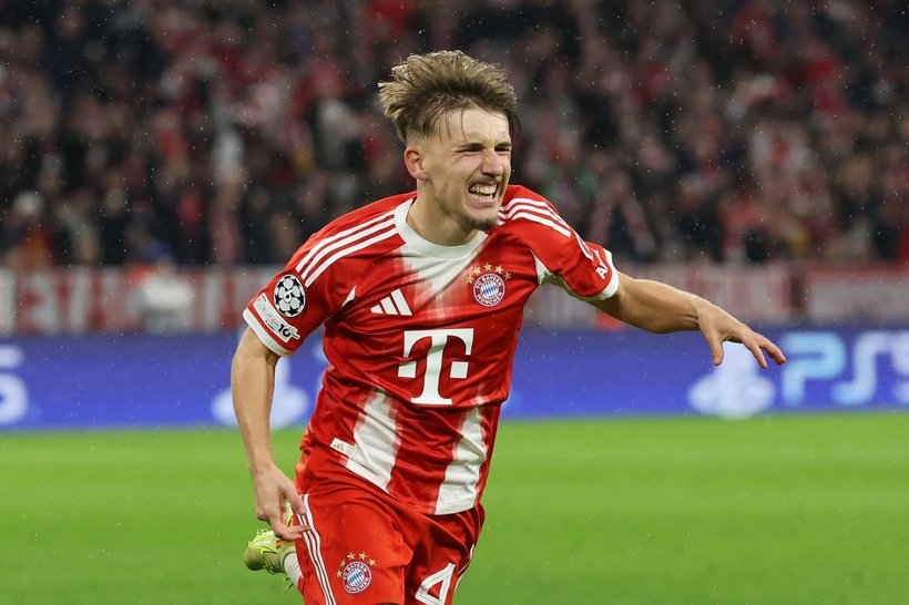 a debutat cu gol în Liga Campionilor la doar 17 ani