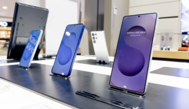 Samsung ar putea amâna lansarea Galaxy S26. Probleme hardware și schimbare de strategie înainte de startul din 2026