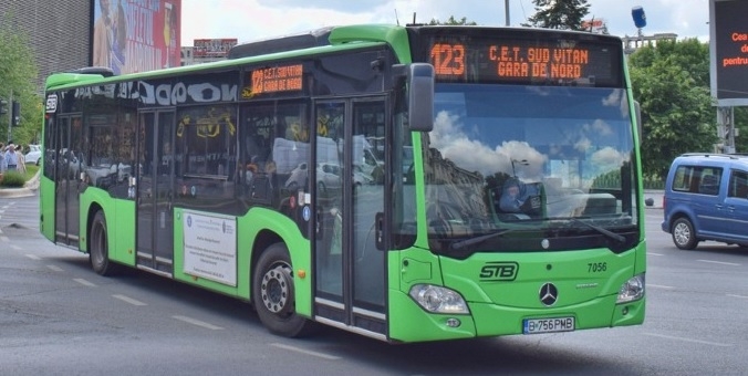 Al treilea oraș din România care introduce benzi speciale pentru autobuze. Reacțiile șoferilor