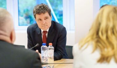 Consilierii demiși de Nicușor Dan, recompensați cu alte funcții. Unde vor fi trimiși Cristian Diaconescu, Luminiţa Odobescu şi Dacian Cioloş SURSE