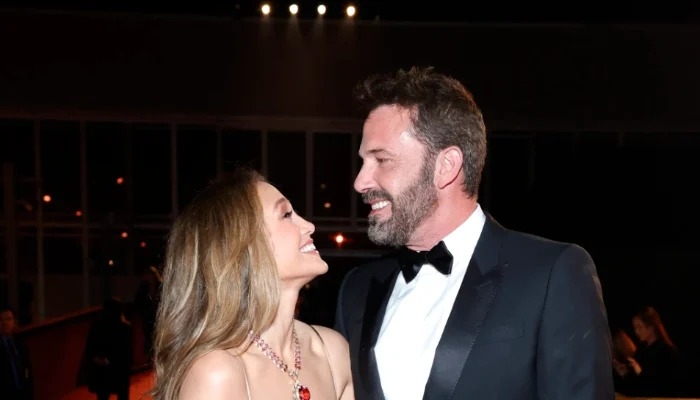 Jennifer Lopez și Ben Affleck, din nou împreună după divorț. Artista i-a transmis un mesaj surprinzător fostului soț VIDEO