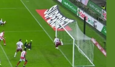 Ce spune antrenorul lui Dinamo despre execuția ”scorpion” a rapidistului Koljic