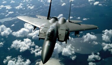 „Când dronele sunt deasupra teritoriului național, trebuie să le dăm jos. Inclusiv cu rachete de sute de mii de dolari”. Viziunea unui specialist asupra noilor legi ale apărării