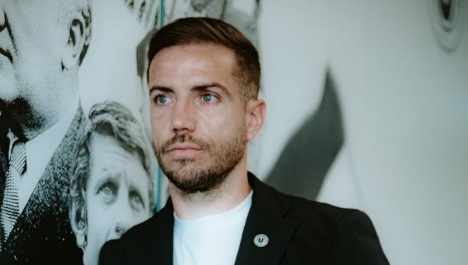 ''Îți vine să-ți dai cu parul în cap''