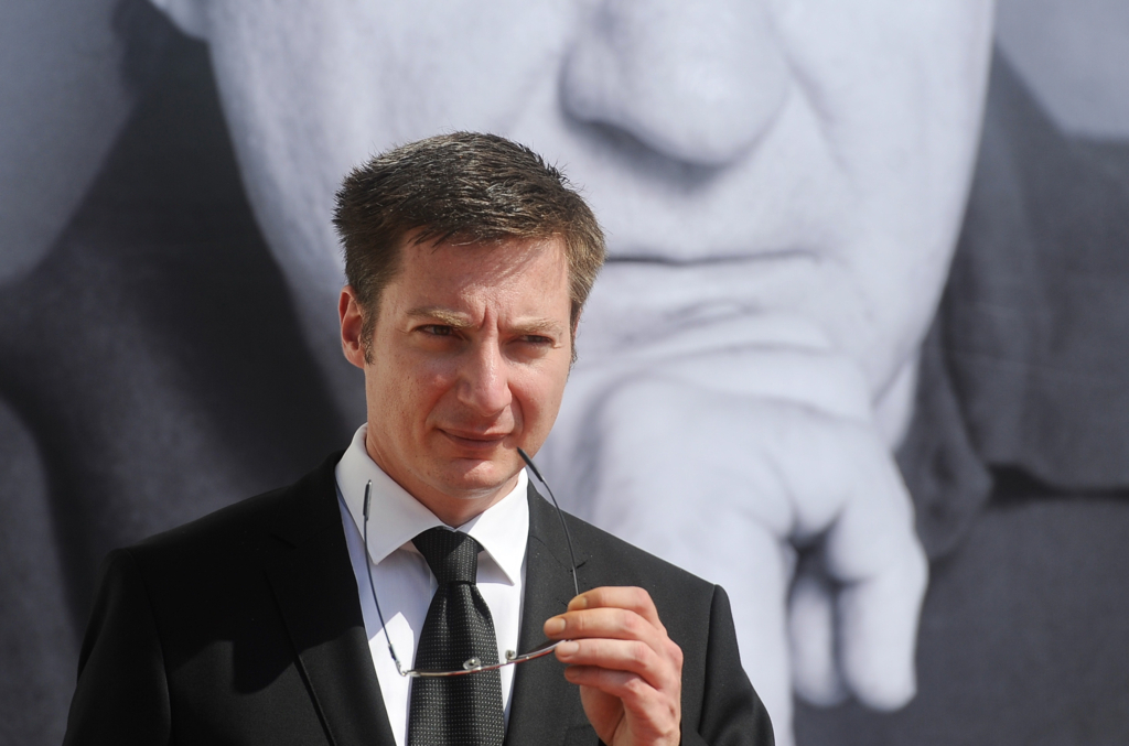 „Dacă va candida, o să mă delectez să spun tot ce știu despre dânsa. Așa personaje nu au ce căuta nicăieri”