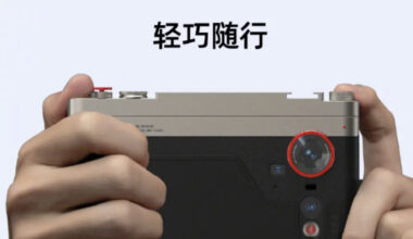 Nubia Z80 Ultra vine cu un kit foto retro, cu obiective interschimbabile și declanșator mecanic