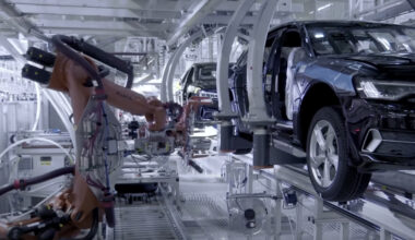 Au rămas fără muncitori în fabrici, dar cu banii irosiți pe inteligența artificială. Avertismentul șefului Ford