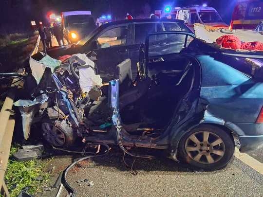 Accident mortal pe un drum din Cluj. Trei mașini au fost implicate în impact