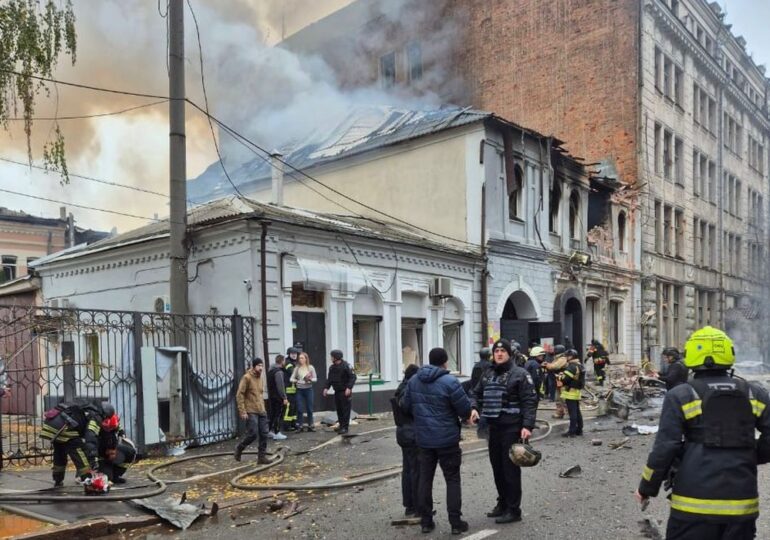 <span style="color:#990000;">Ziua 1344</span> Putin se laudă că Poseidon e imposibil de interceptat. Dronele Kievului lovesc Moscova. Rusia atacă un spital de copii (Video)