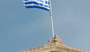 Grevă generală în Grecia din cauza planurilor privind ziua de lucru de 13 ore