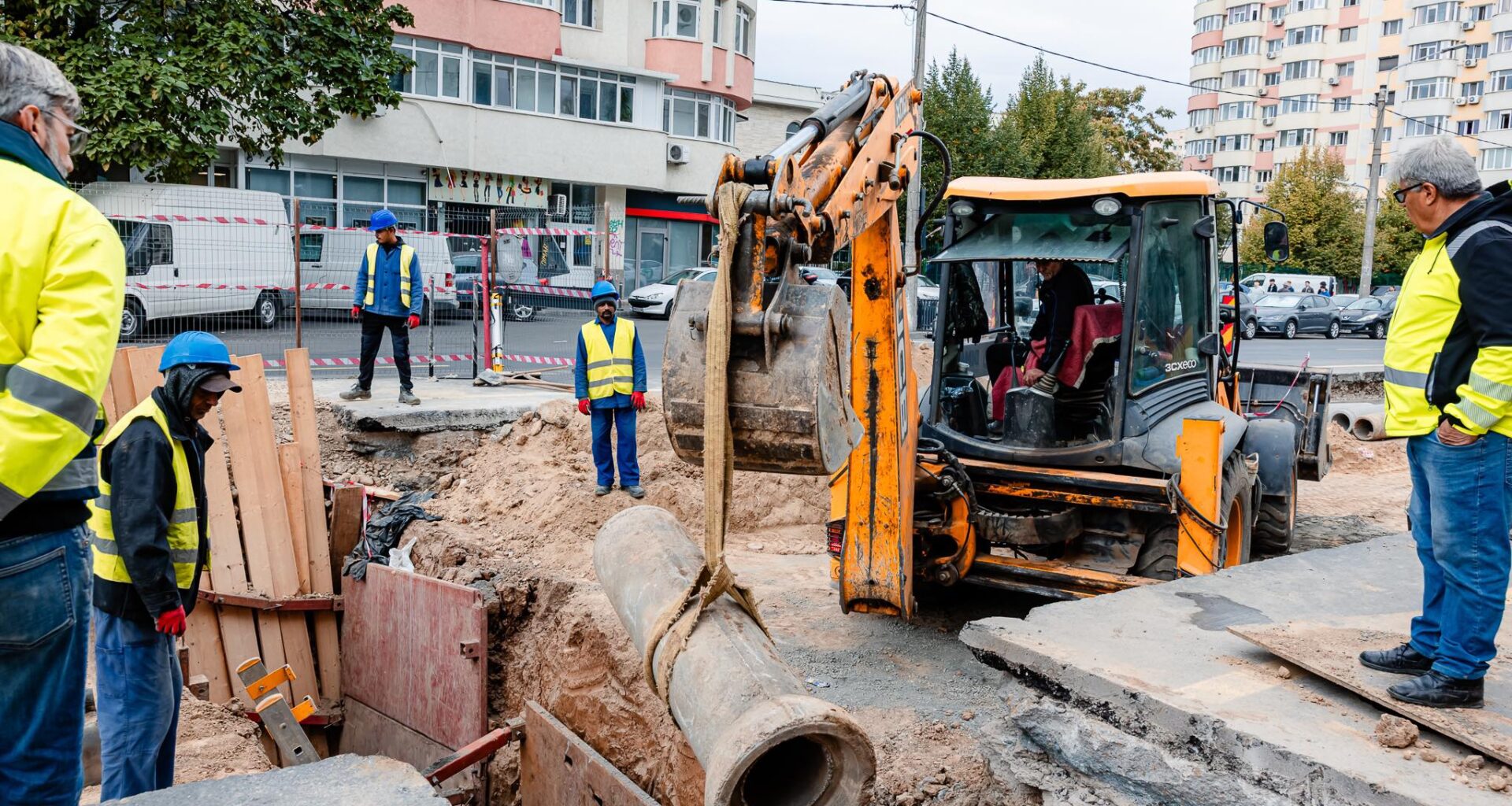 Primarul general interimar acuză ELCEN că a „sifonat” banii bucureștenilor. ELCEN: Continuăm să livrăm agent termic fără să ştim dacă şi când vom încasa banii de la Primărie