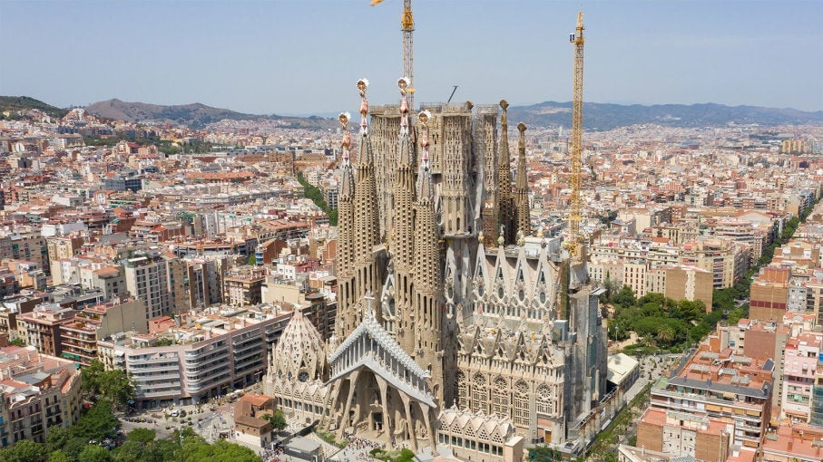 Sagrada Família se apropie de finalizarea turnului central și va deveni cea mai înaltă biserică creștină din Europa