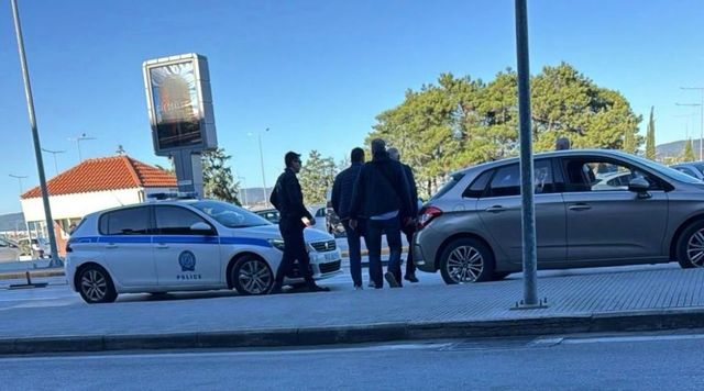 UPDATE - Fostul primar al Capitalei Sorin Oprescu, reţinut lângă aeroportul din Salonic. Decizia privind transferul în România urmează să fie luată de instanţa din Grecia / Anunţul Poliţiei/ Precizările Ministerului Justiţiei - FOTO