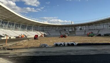 Noul stadion din România prinde contur / Stadiul lucrărilor: au fost montate gradenele, scaunele și acoperișul