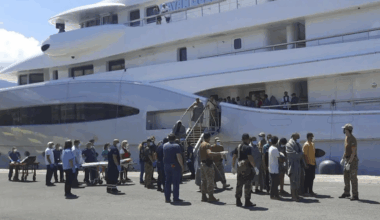 Şeful pazei de coastă din Grecia a fost trimis în judecată pentru naufragiul soldat cu sute de morţi