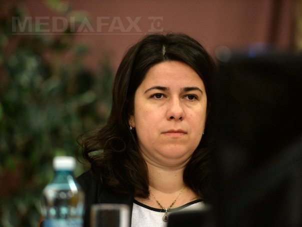 Cine este Roxana Rizoiu, propunerea USR pentru funcția de Avocat al Poporului