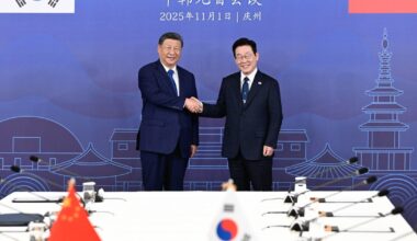 Cadou simbolic pentru liderul chinez. Ce i-a oferit noul președinte al Coreei de Sud lui Xi Jinping și ce a primit în schimb. Întâlnire bilaterală relaxată