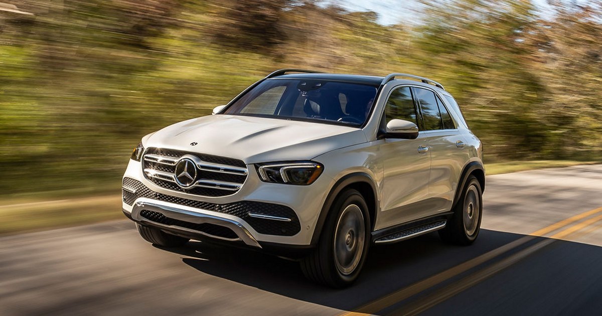 Caz straniu în Germania. Și-a luat Mercedes de 100.000 de euro și a descoperit că are plăcuțe de frână de lemn