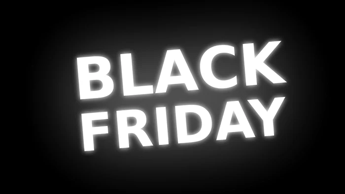 Încă un marketplace și-a lansat vineri ofertele promoționale de Black Friday 2025