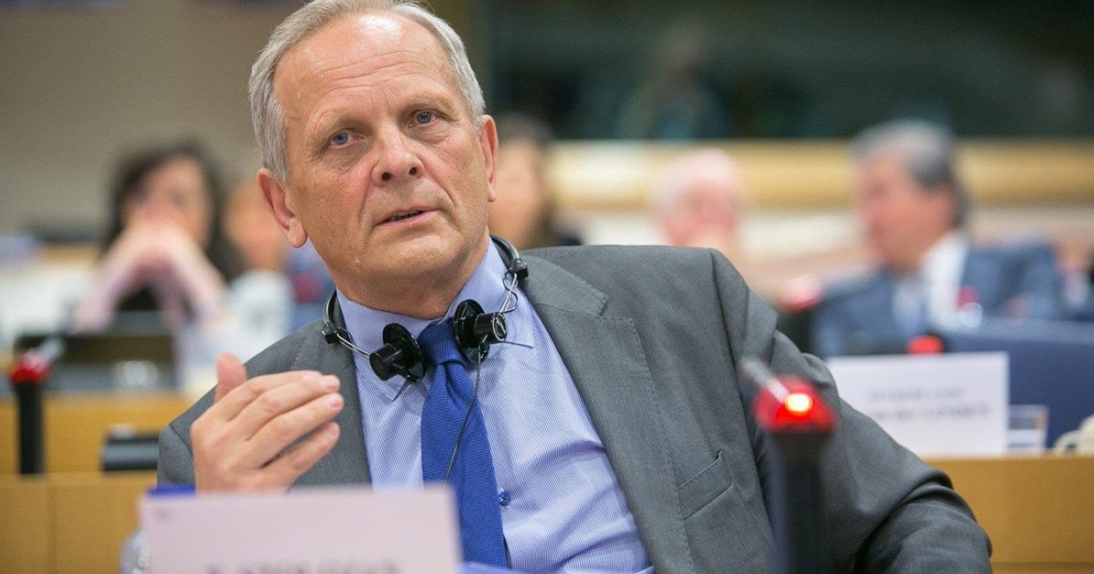 Theodor Stolojan, despre posibilitatea ca Bolojan să își dea demisia: „Nici PSD-ul nu îşi dorește acest lucru, mai ales că în 2027 urmează să ia postul”