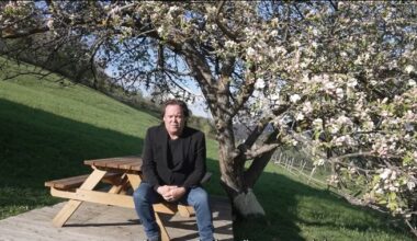 Britanicul care a promovat România în lume primește cetățenia română. Când va depune Charlie Ottley jurământul