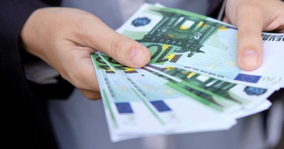 Percheziții DNA într-un dosar de trafic de influență, șantaj şi dare de mită. Sunt vizați un general SIE și un fost procuror militar