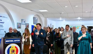 Jurnalistul britanic Charley Ottley a devenit cetăţean român: „În sfârșit pot numi România casa mea spirituală și legală!”