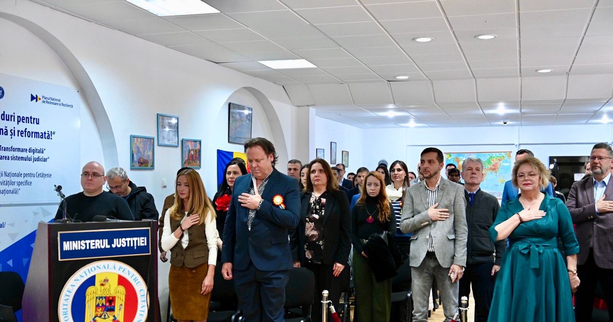 Jurnalistul britanic Charley Ottley a devenit cetăţean român: „În sfârșit pot numi România casa mea spirituală și legală!”